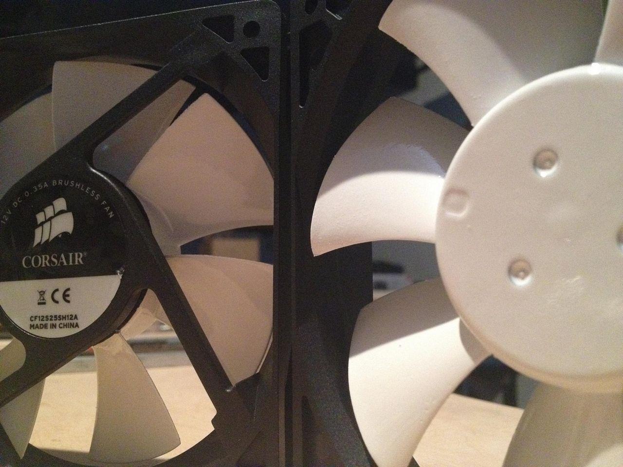 [05/06/2012] Update: Hardware lackiert und mit bunter Beleuchtung (34)