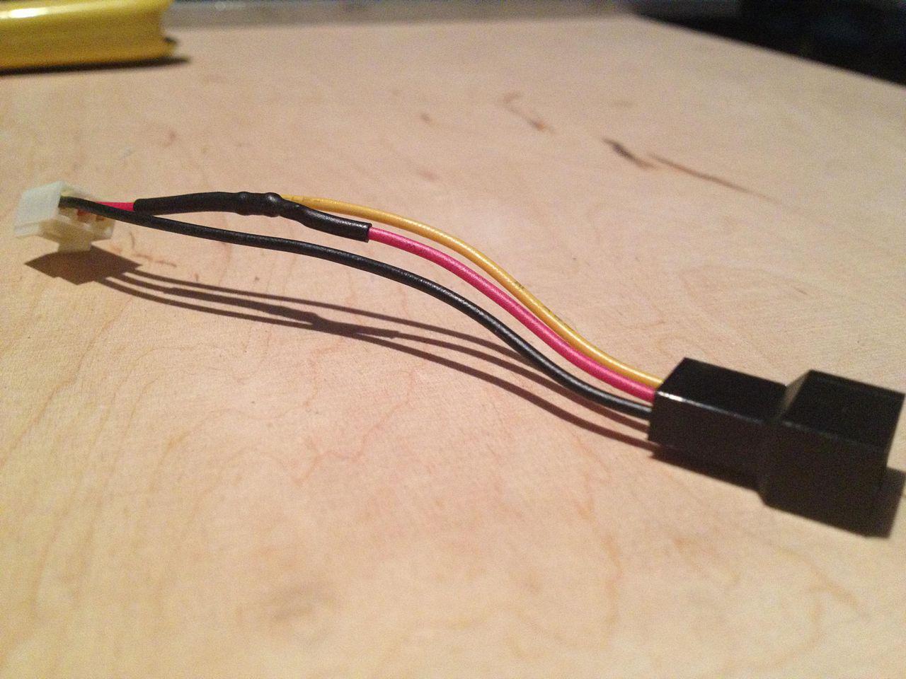 [05/06/2012] Update: Hardware lackiert und mit bunter Beleuchtung (38)