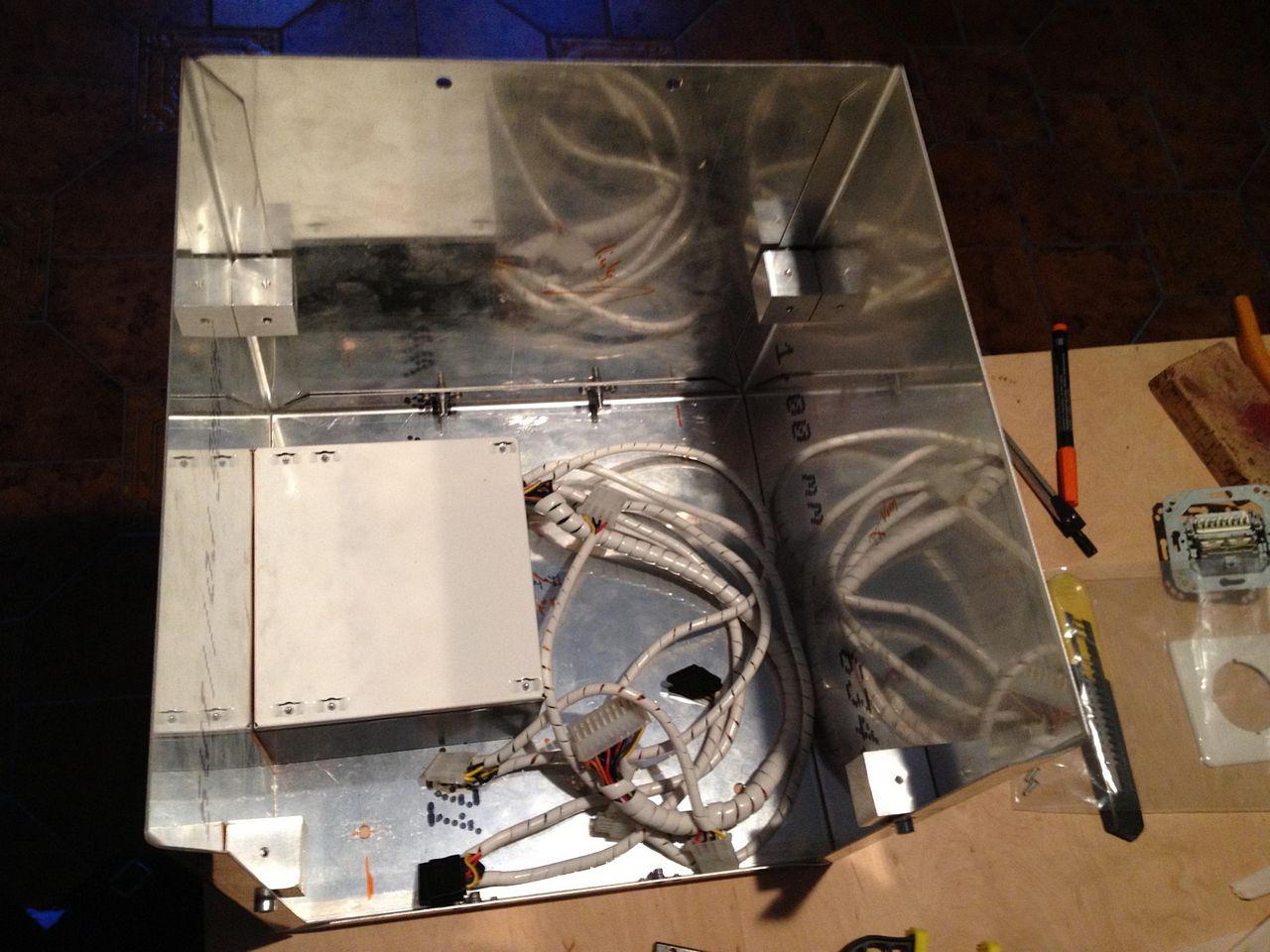 [05/06/2012] Update: Hardware lackiert und mit bunter Beleuchtung (42)