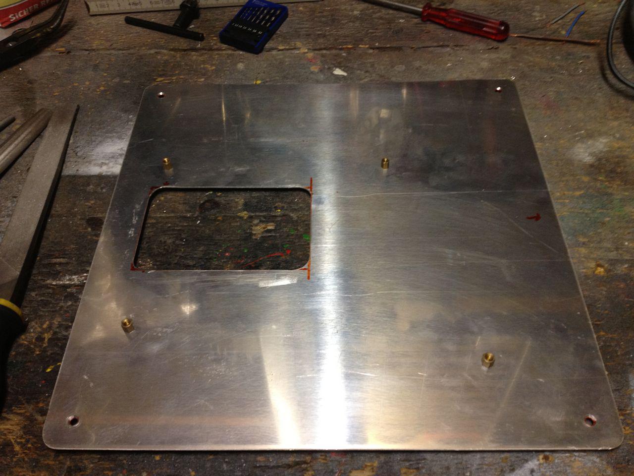 [05/06/2012] Update: Hardware lackiert und mit bunter Beleuchtung (50)