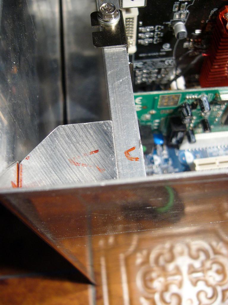 [05/06/2012] Update: Hardware lackiert und mit bunter Beleuchtung (93)