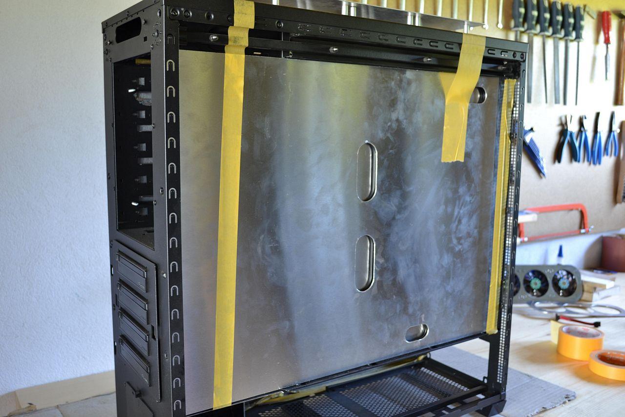 [26/06/2012] Casemod: Corsair Obsidian 800D bekommt Alu-Innenraum (5)