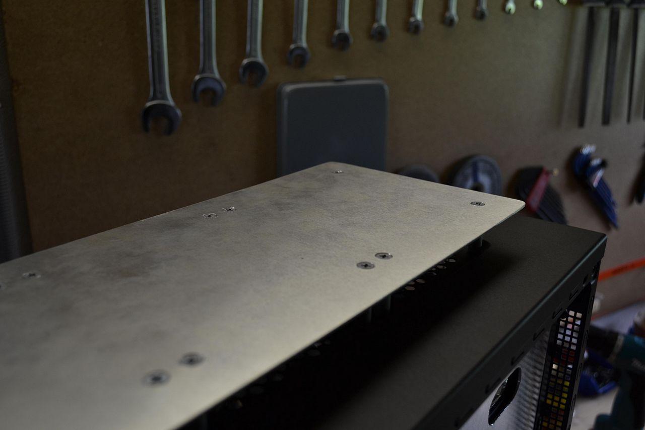 [26/06/2012] Casemod: Corsair Obsidian 800D bekommt Alu-Innenraum (32)