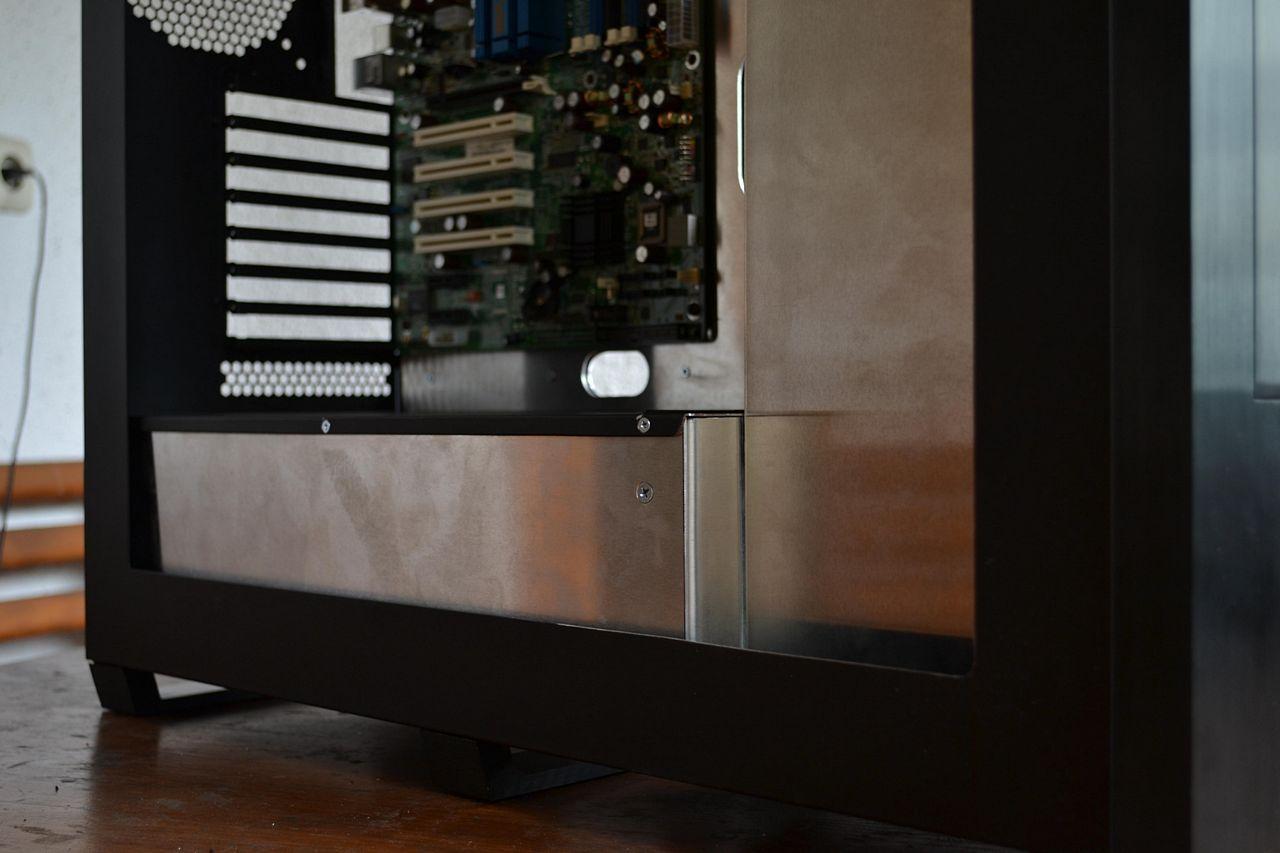 [26/06/2012] Casemod: Corsair Obsidian 800D bekommt Alu-Innenraum (36)