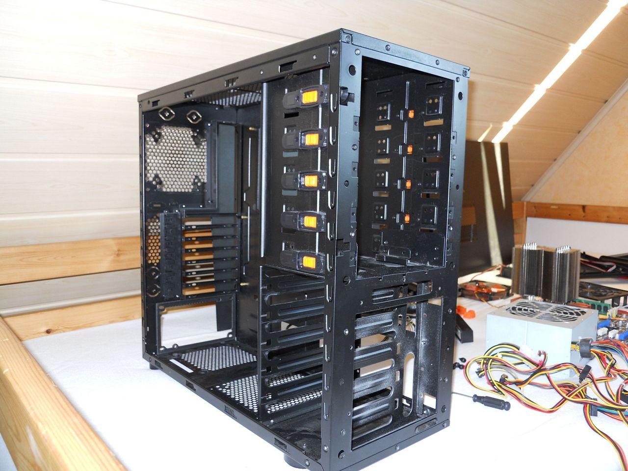 [25/06/2012] Einmal in Grün, bitte! Casemodder verpasst Xigmatek Midgard einen neuen Anstrich (2)