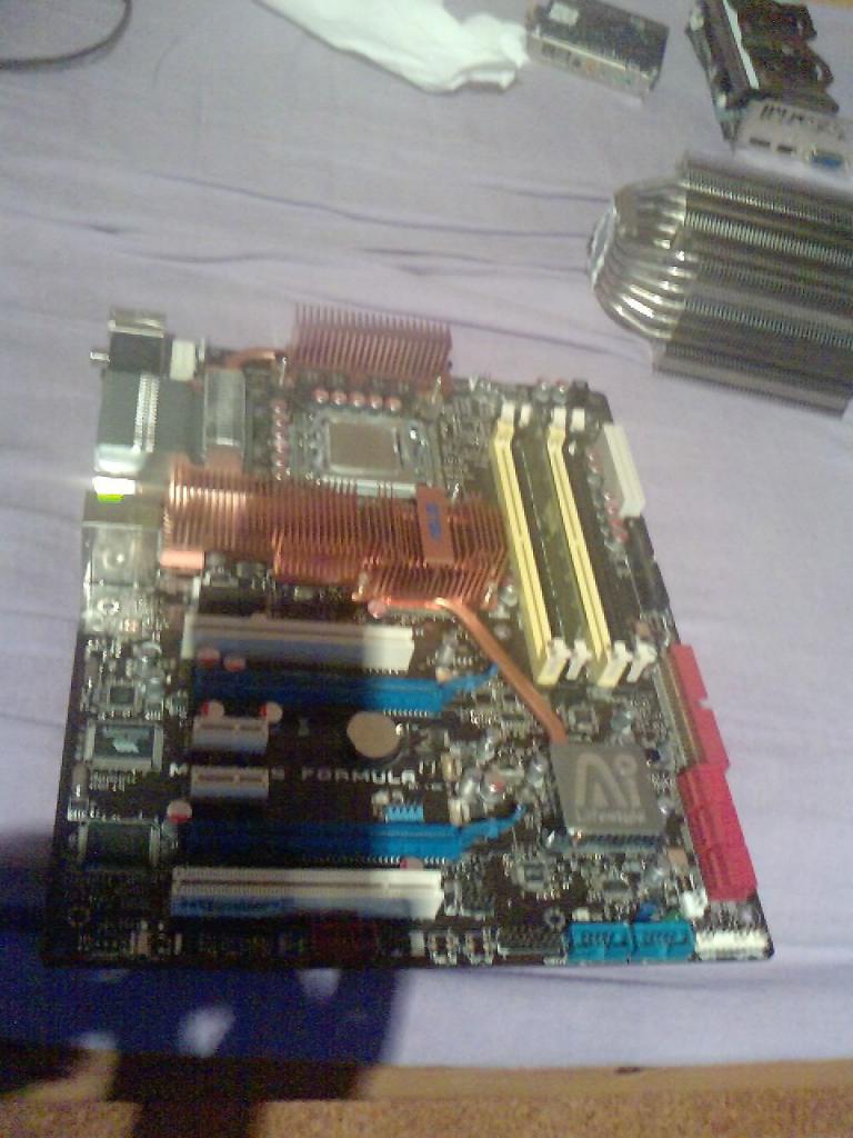 [25/06/2012] Einmal in Grün, bitte! Casemodder verpasst Xigmatek Midgard einen neuen Anstrich (34)