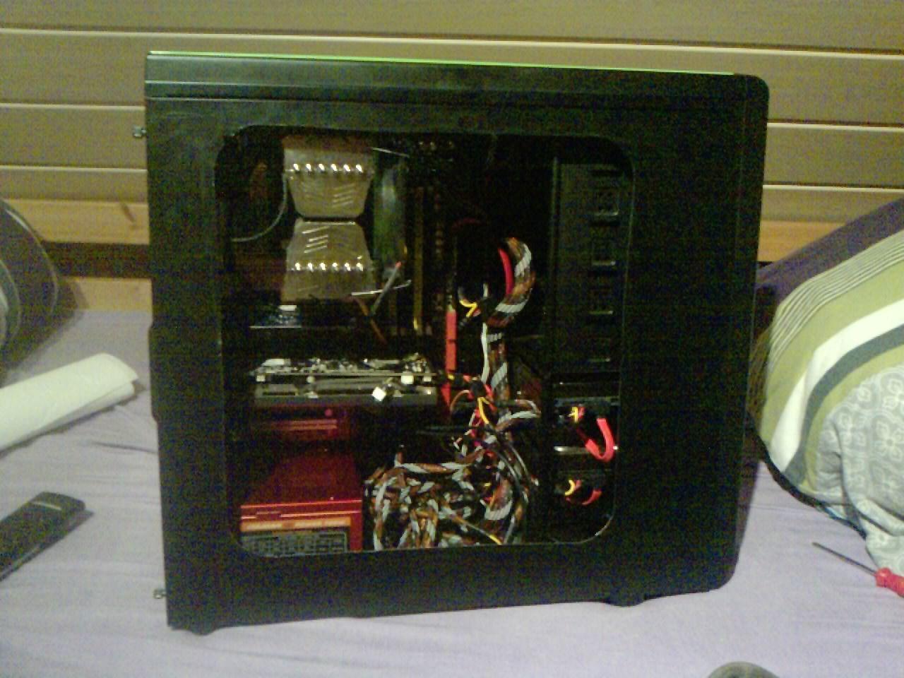 [25/06/2012] Einmal in Grün, bitte! Casemodder verpasst Xigmatek Midgard einen neuen Anstrich (35)