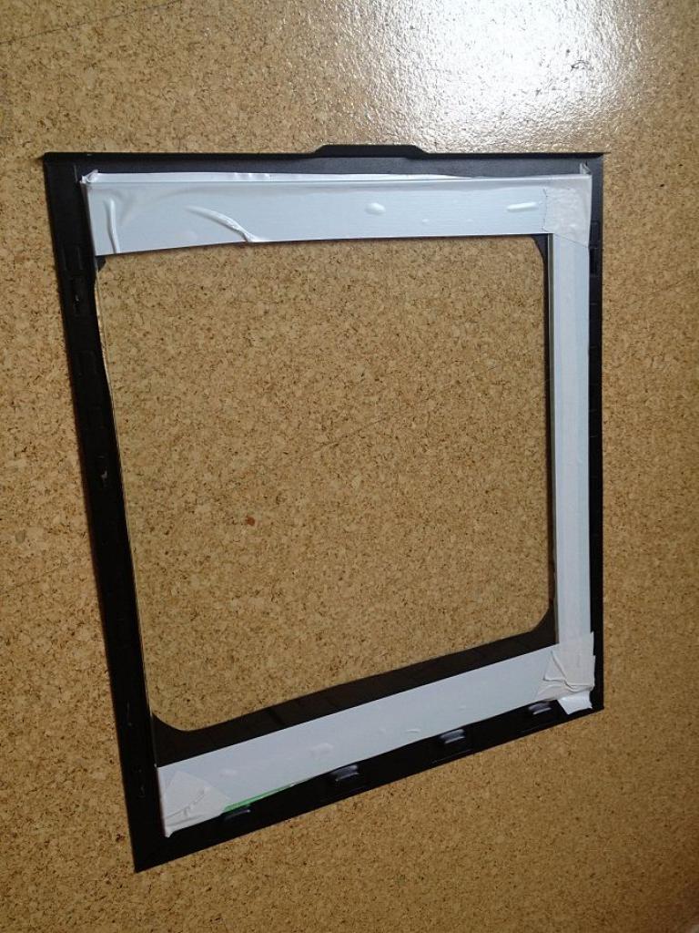 [25/06/2012] Einmal in Grün, bitte! Casemodder verpasst Xigmatek Midgard einen neuen Anstrich (66)
