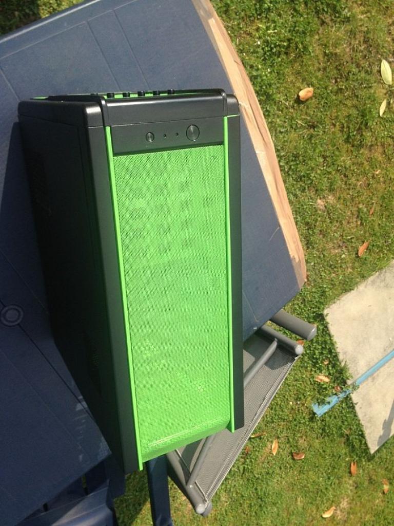 [25/06/2012] Einmal in Grün, bitte! Casemodder verpasst Xigmatek Midgard einen neuen Anstrich (81)