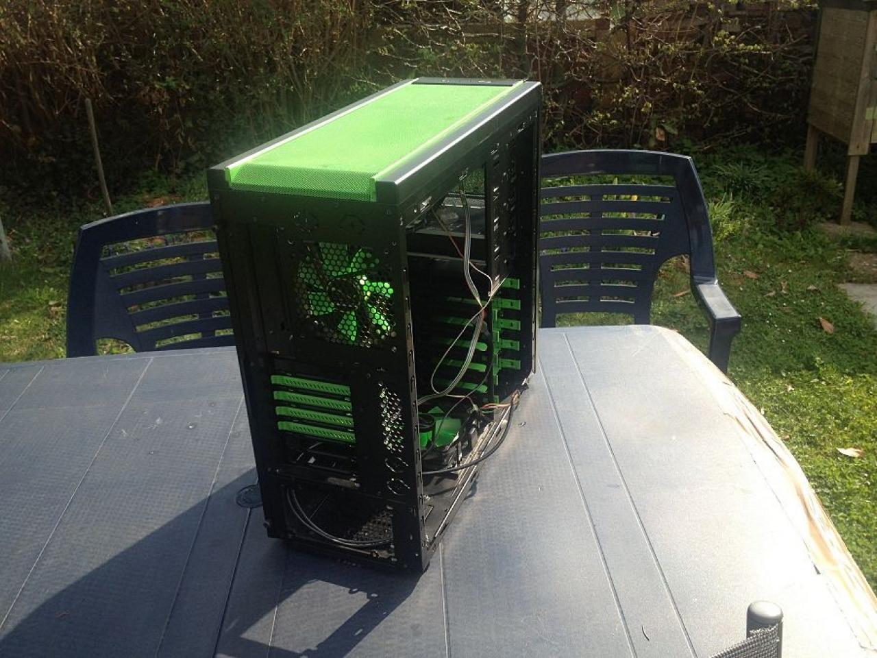 [25/06/2012] Einmal in Grün, bitte! Casemodder verpasst Xigmatek Midgard einen neuen Anstrich (85)