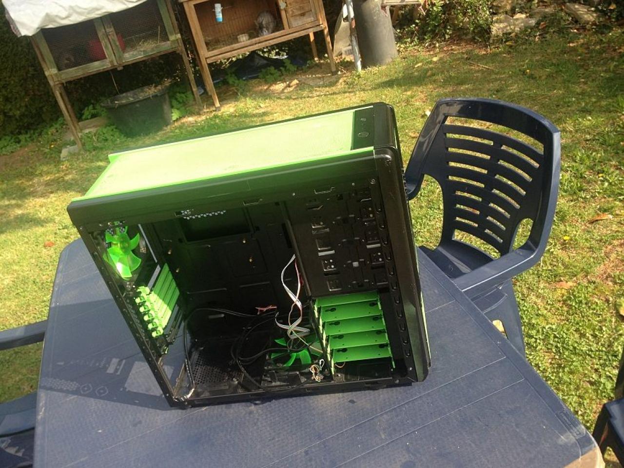 [25/06/2012] Einmal in Grün, bitte! Casemodder verpasst Xigmatek Midgard einen neuen Anstrich (86)