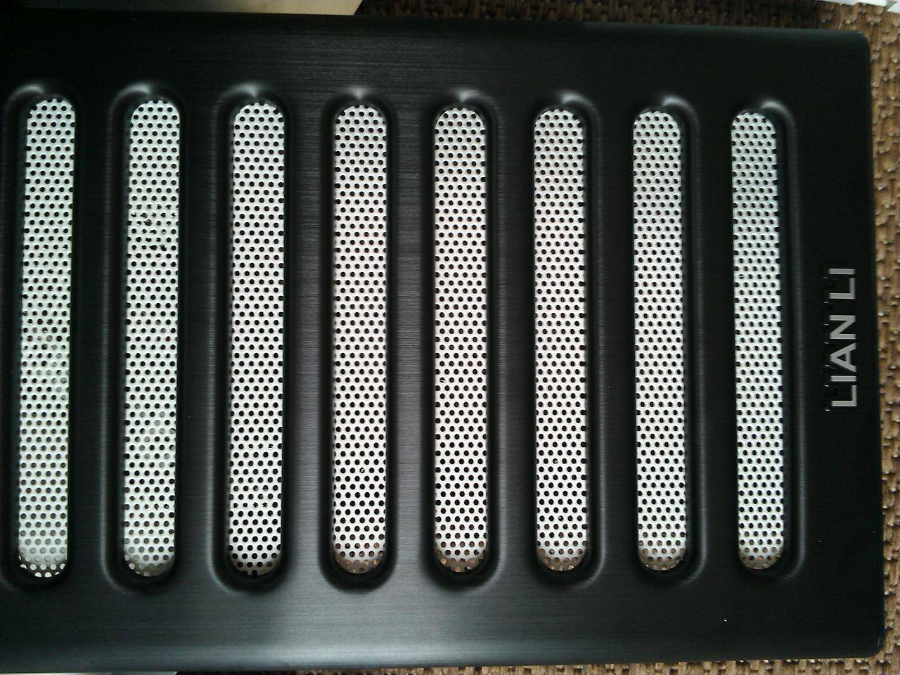 [13/06/2012] Casemod: Gurkensalat erschafft strahlende Finsternis - Knall inklusive (22)
