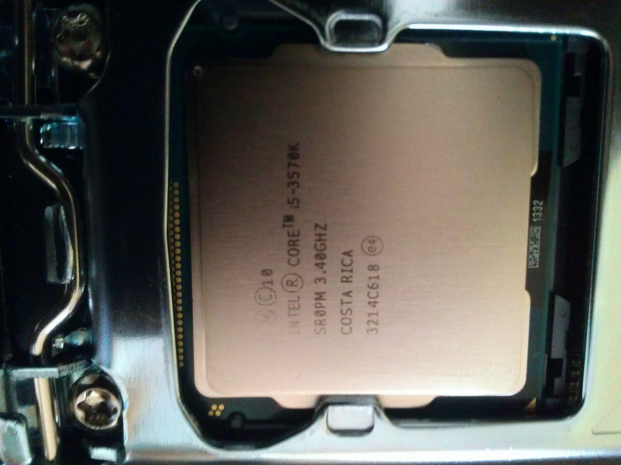[13/06/2012] Casemod: Gurkensalat erschafft strahlende Finsternis - Knall inklusive (47)