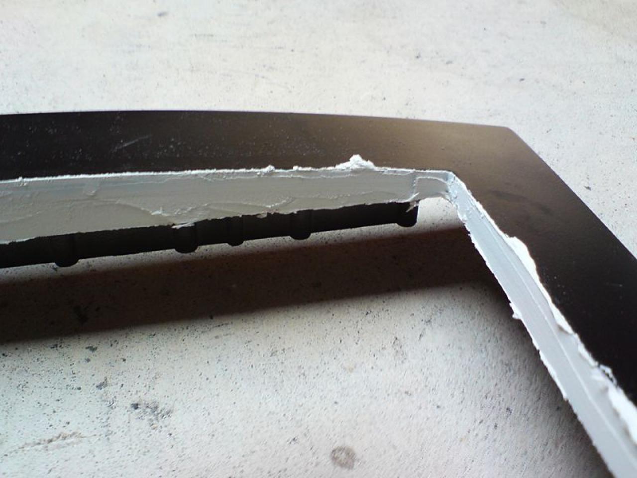 [06/06/2012] Casemod: Monitor-Recycling der anderen Art - PC plus Bildschirm in CRT-Gehäuse verpflanzt (6)