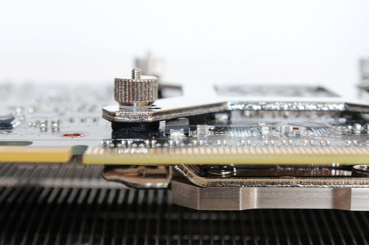 [15/06/2012] Update: Neue Prototypen, Multi-GPU-Wahnsinn und Extremkühlung (21)