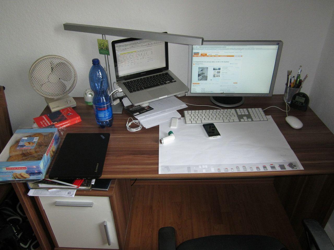 [29/06/2012] Update vom 01.07. mit neuen Schreibtischen und Werkbänken (30)