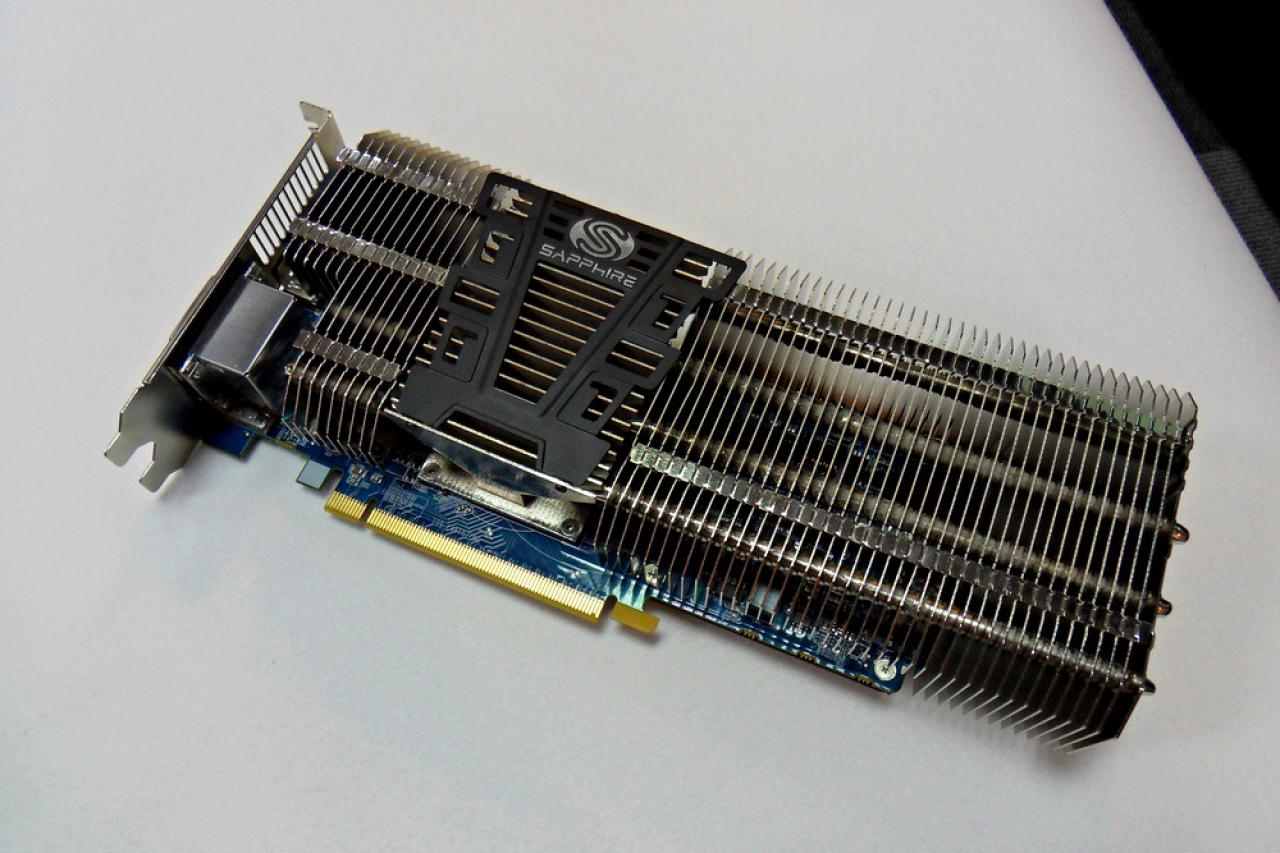 [06/06/2012] Sapphire zeigt Vapor-X-CPU-Kühler, die Radeon HD 7970 Vapor-X, die HD 7870 Flex, eine passive Radeon HD HD 7770 sowie FM2- und Brazos-Boards (3)
