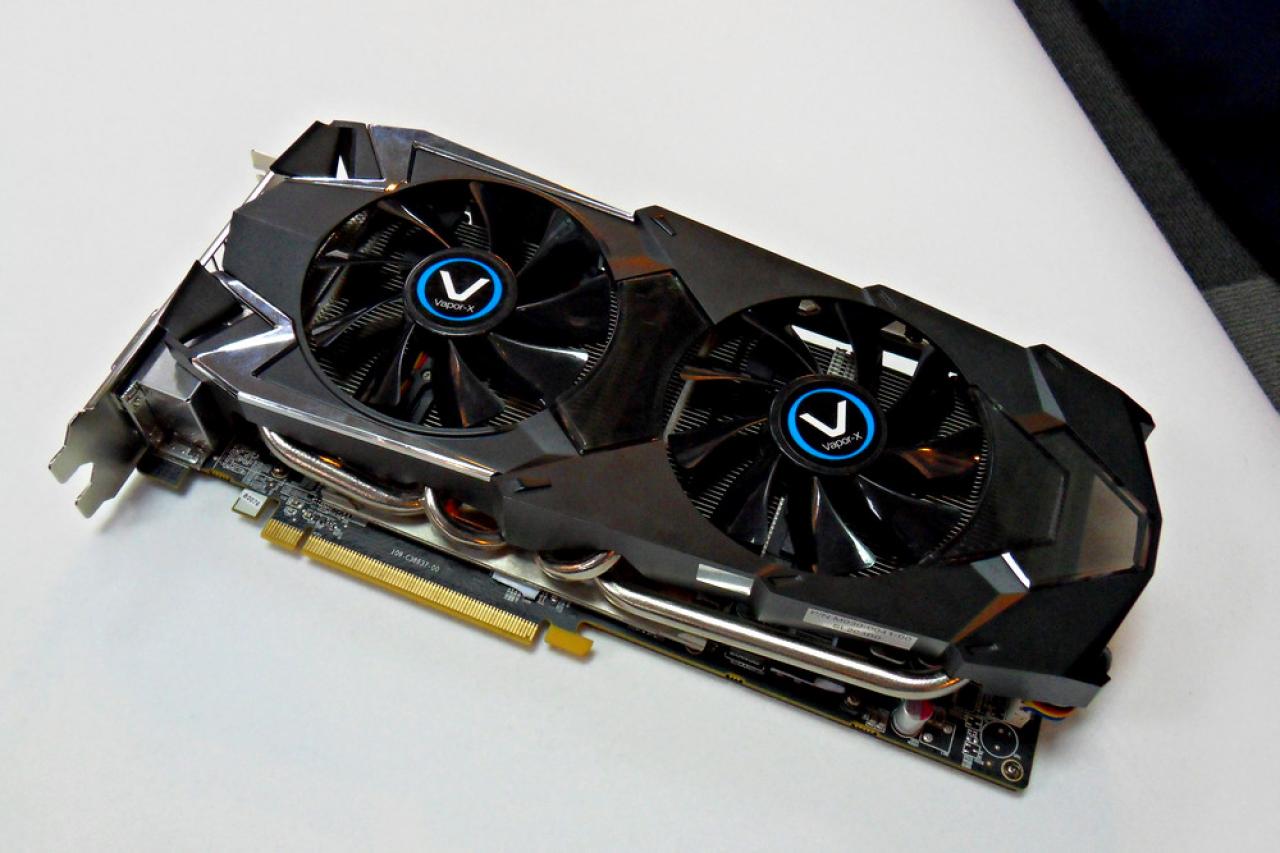 [06/06/2012] Sapphire Radeon HD 7970 Vapor-X: Die kleine Schwester der Toxic HD 7970 bietet ebenfalls 6 GiByte VRAM und nutzt einen Dampf- Kühler, taktet aber 