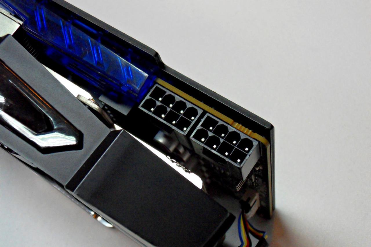 [06/06/2012] Sapphire zeigt Vapor-X-CPU-Kühler, die Radeon HD 7970 Vapor-X, die HD 7870 Flex, eine passive Radeon HD HD 7770 sowie FM2- und Brazos-Boards (54)