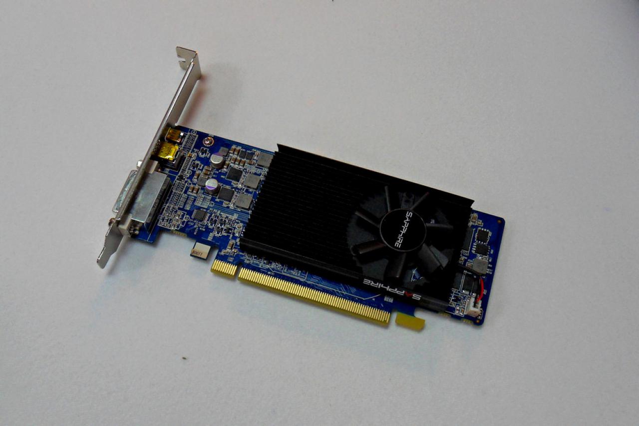 [06/06/2012] Sapphire zeigt Vapor-X-CPU-Kühler, die Radeon HD 7970 Vapor-X, die HD 7870 Flex, eine passive Radeon HD HD 7770 sowie FM2- und Brazos-Boards (19)