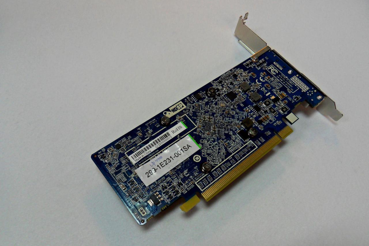 [06/06/2012] Sapphire zeigt Vapor-X-CPU-Kühler, die Radeon HD 7970 Vapor-X, die HD 7870 Flex, eine passive Radeon HD HD 7770 sowie FM2- und Brazos-Boards (21)