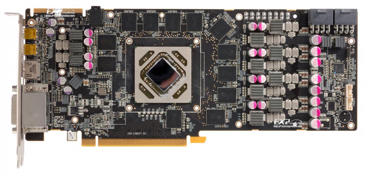 [01/06/2012] ... ein noch nicht finaler Takt. Da die Vapor-X-Version (nachfolgend) schon 1.100/3.000 MHz auffährt, gehen wir von mindestens 1.150/3.000 MHz aus ...