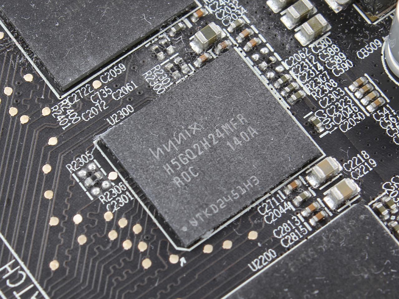 [29/06/2012] Sapphire Radeon HD 7970 Toxic mit 6 GiByte VRAM detailliert abgelichtet (5)