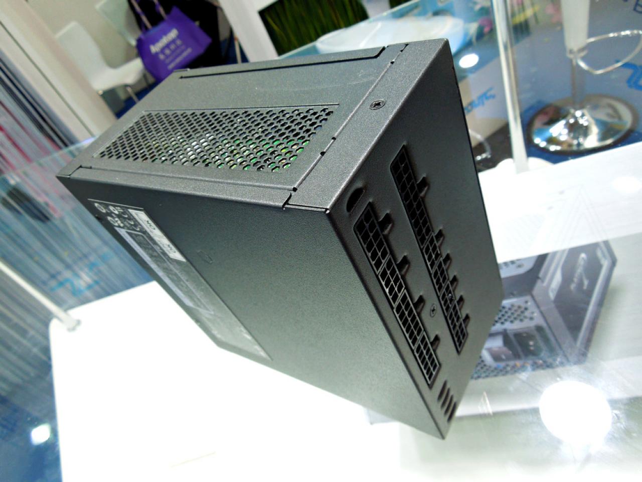 [08/06/2012] Seasonic: Neue G-Serie-Netzteile, passive Platinum-PCGH-Edition mit 520W und Update der X-Serie (7)
