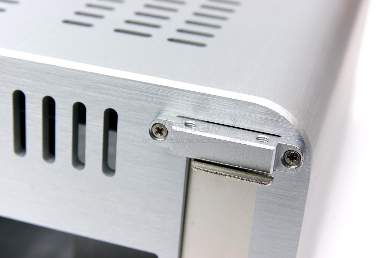 [28/06/2012] PCGHX Extreme: Streacom FC8 - lautloses Mini-ITX-Edelgehäuse im Review (11)