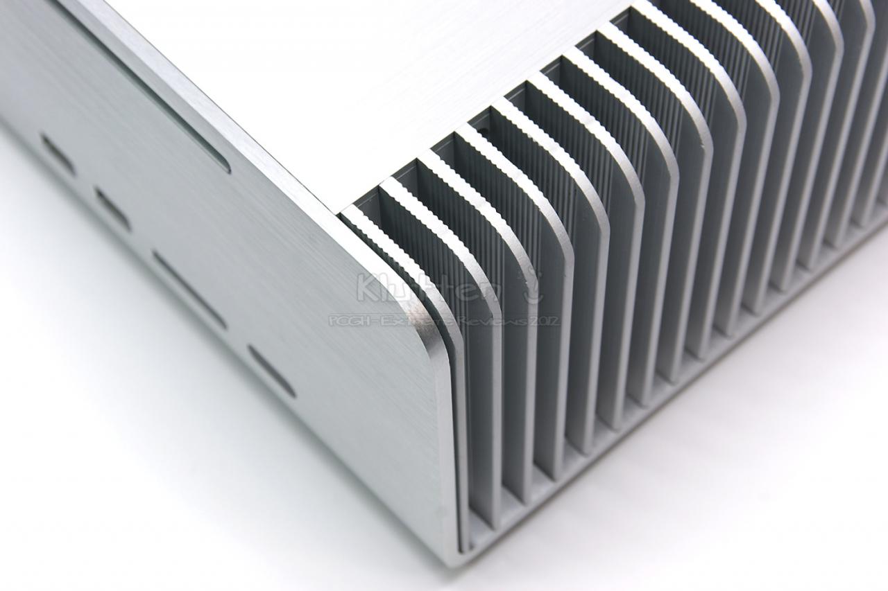 [28/06/2012] PCGHX Extreme: Streacom FC8 - lautloses Mini-ITX-Edelgehäuse im Review (13)