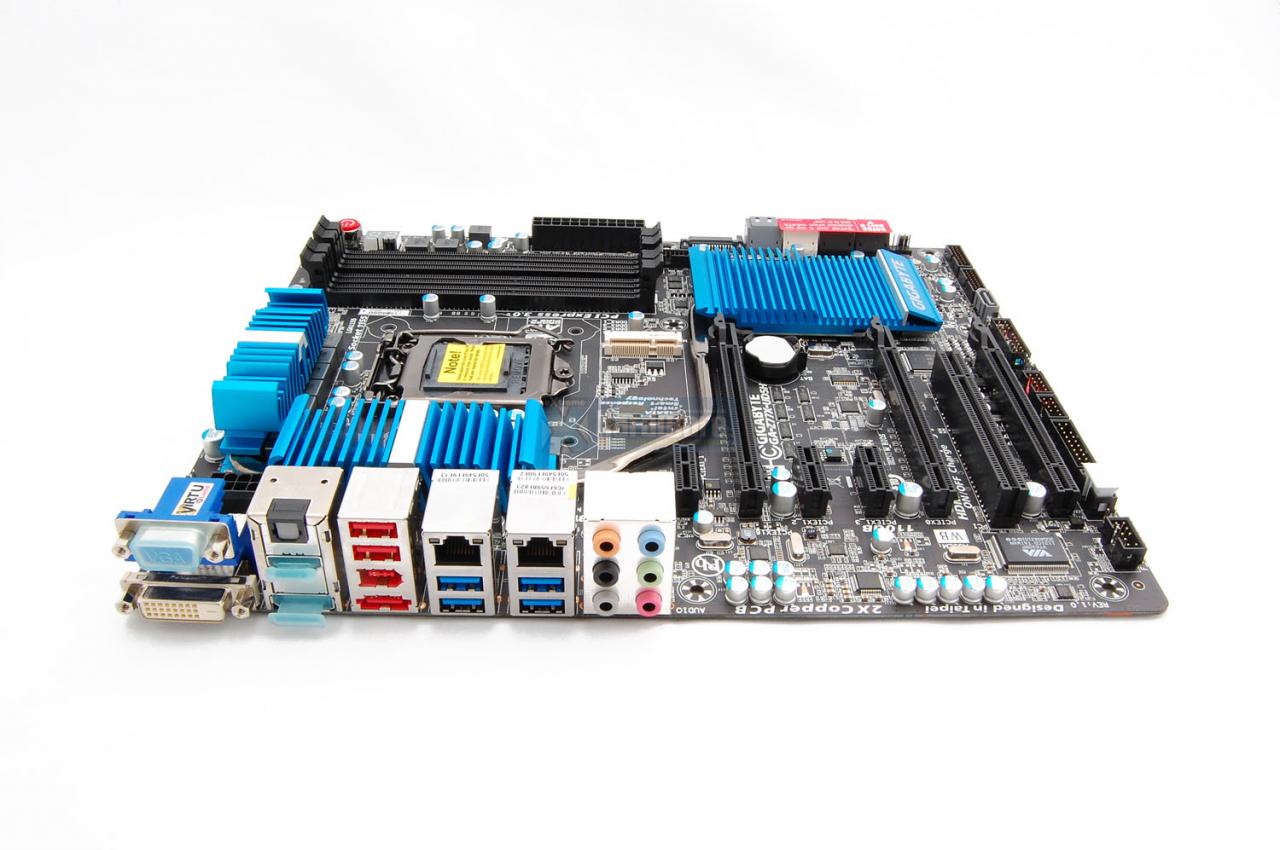 [25/06/2012] PCGHX-Review: Was leistet das Oberklasse-Mainboard Gigabyte Z77X-UD5H WiFi? (21)