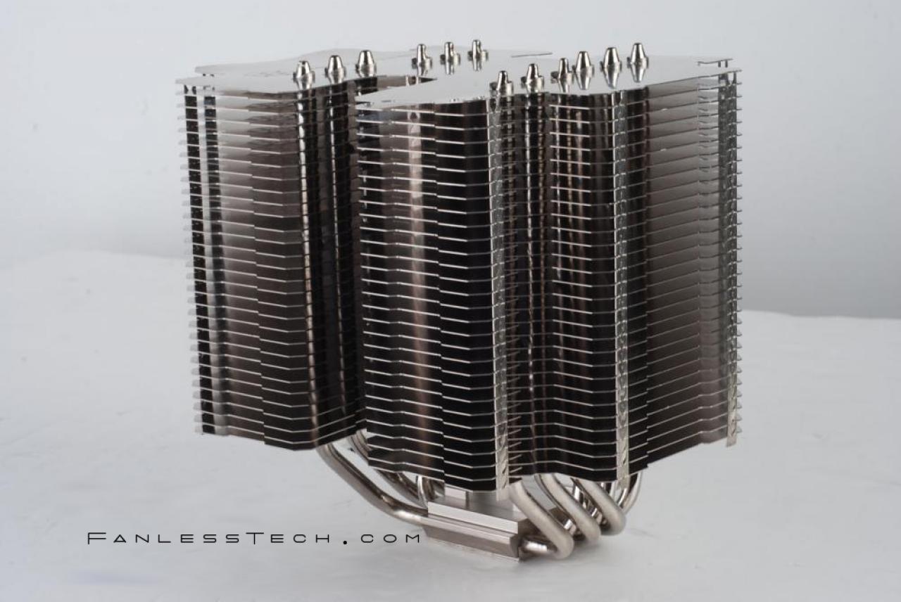 [18/06/2012] Silverstone schlägt zurück: Massiger Passiv-CPU-Kühler SST-HE02 kommt