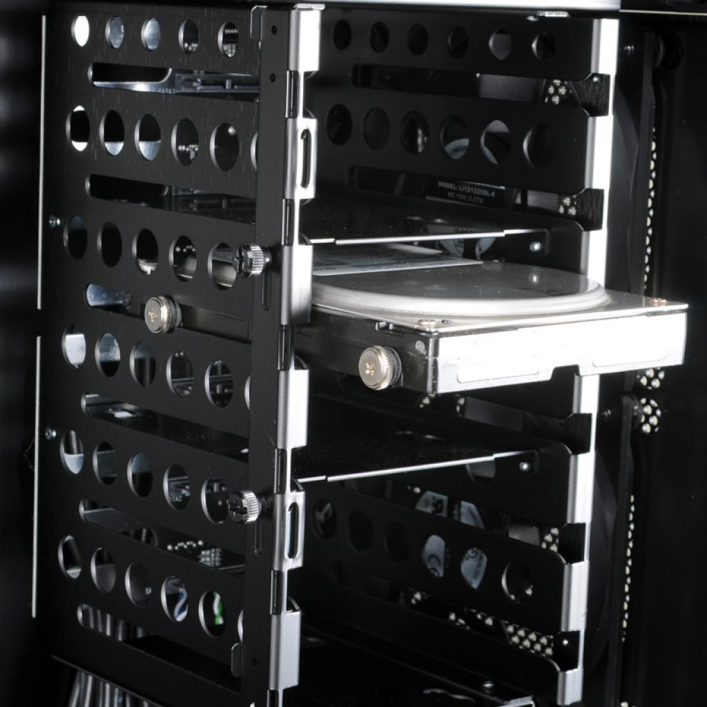[25/06/2012] Lian Li kündigt edles Aluminium-Gehäuse PC-V750 an (6)
