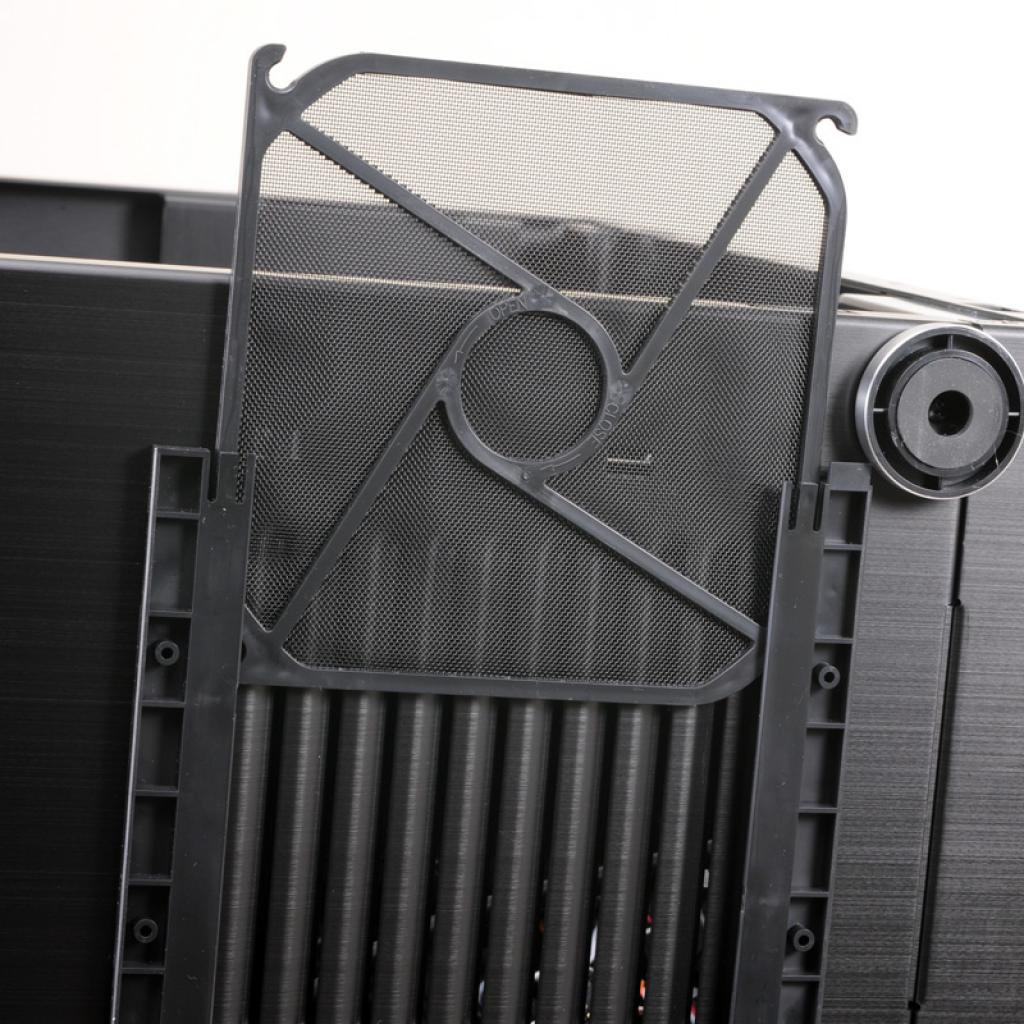 [25/06/2012] Lian Li kündigt edles Aluminium-Gehäuse PC-V750 an (8)
