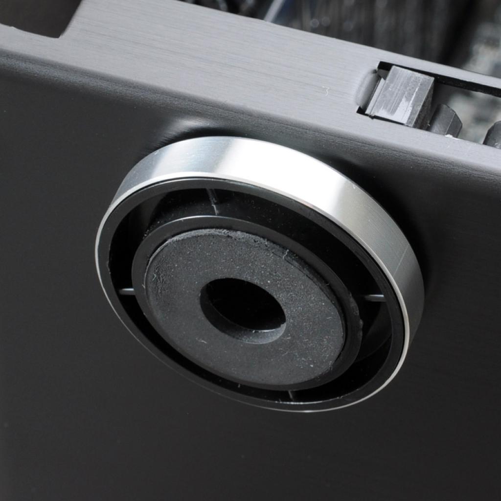 [25/06/2012] Lian Li kündigt edles Aluminium-Gehäuse PC-V750 an (10)