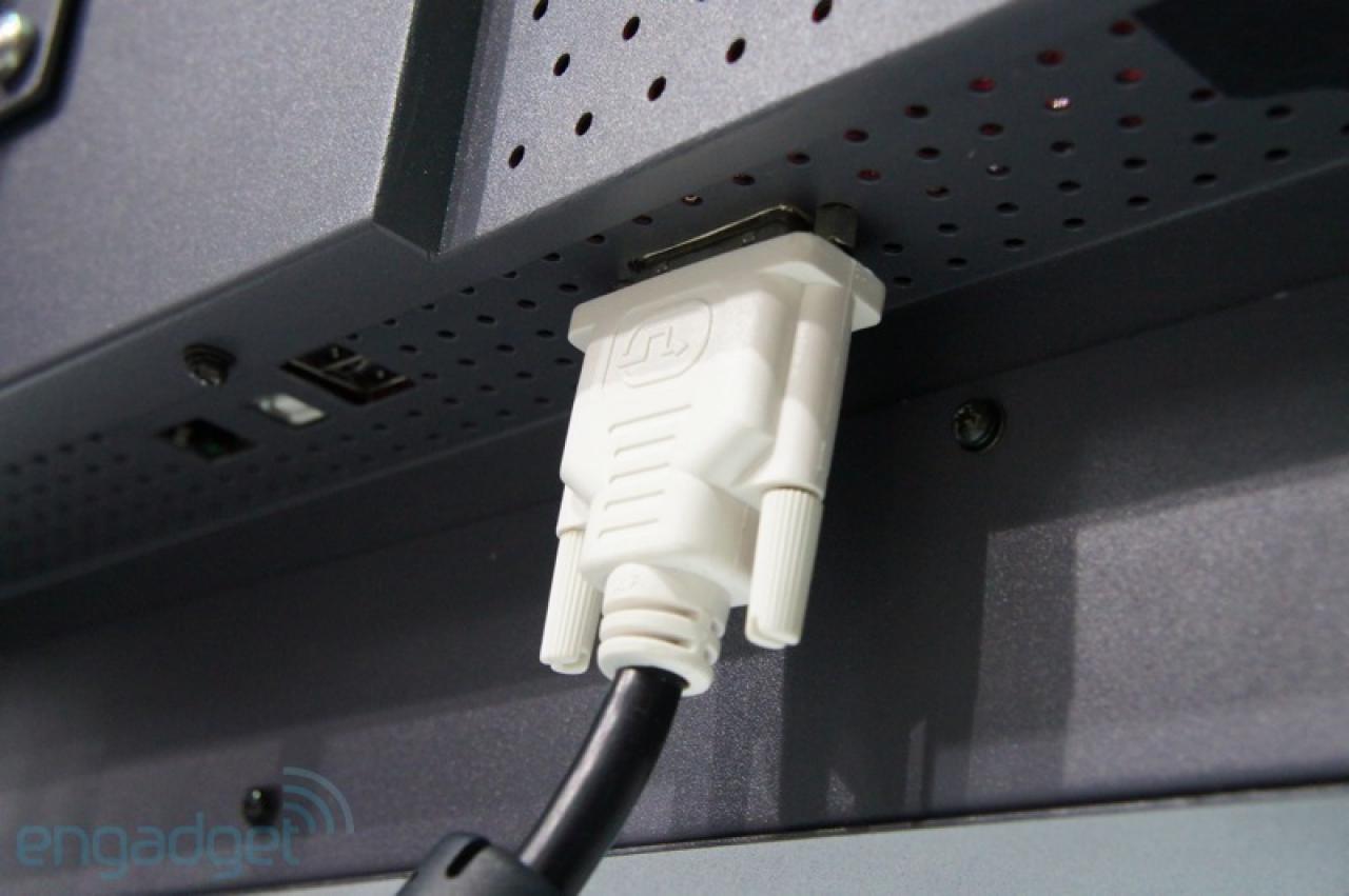 [08/06/2012] Viewsonic VP3280-LED (1)