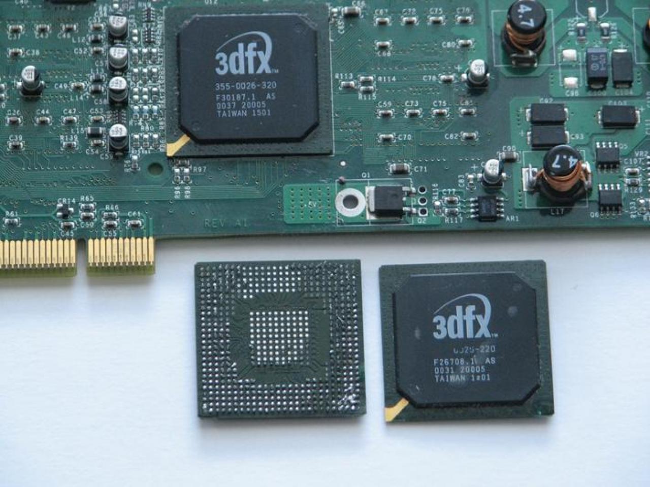 [14/07/2012] 3dfx Voodoo5 5500: Bastler will PCI-Variante des Grafikkarten-Klassikers in neue Leistungsregionen bringen (8)