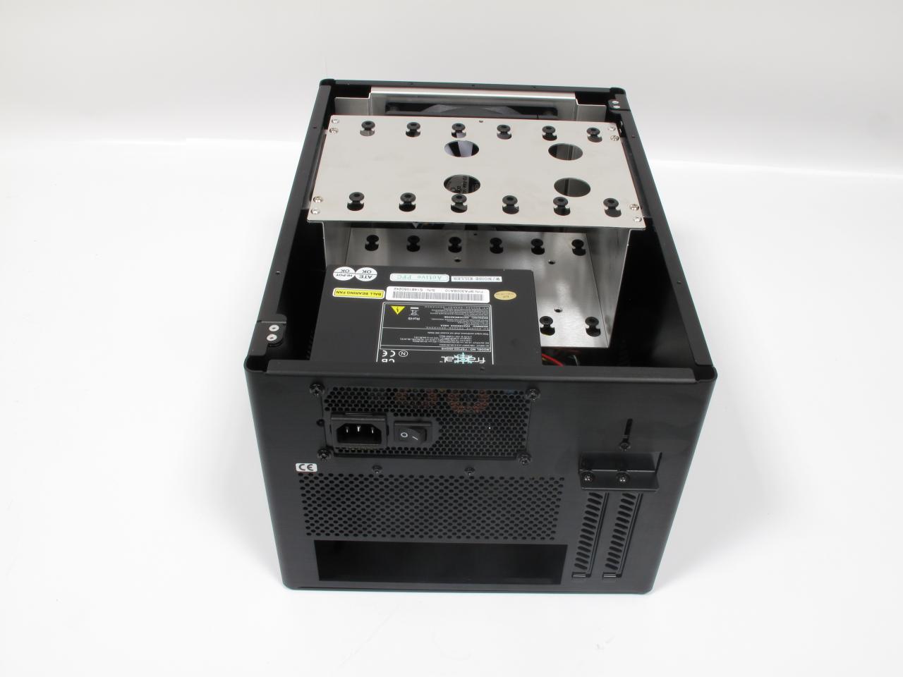 [17/07/2012] Fractal Design Array 2 - kompaktes NAS-Gehäuse (6)