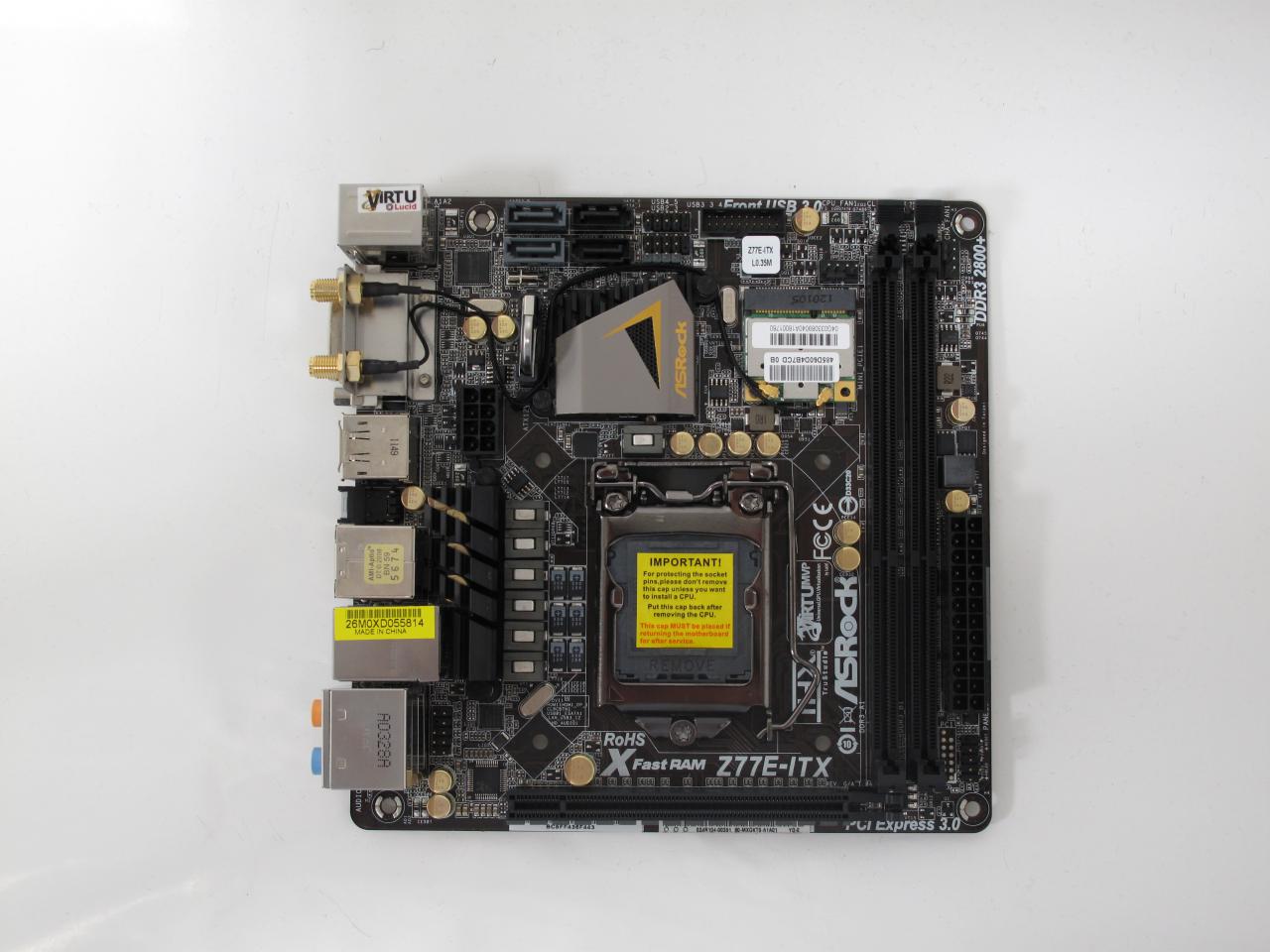[05/07/2012] Asrock Z77E-ITX (4)