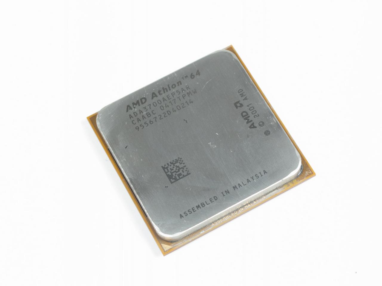 [13/07/2012] Platz 24	AMD Athlon 64 3700+ (Venice)	mit 16 Stimmen und somit 4.05% [im Bild ist ein Clawhammer abgelichtet!]