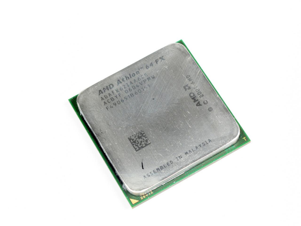 [13/07/2012] Der Athlon 64 FX war AMDs letzte CPU, die sich in der 1000 Euro Preisklasse behaupten konnte - und eine Entwicklung von Jim Keller, der jetzt zum alten Arbeitgeber zurückkehrt.