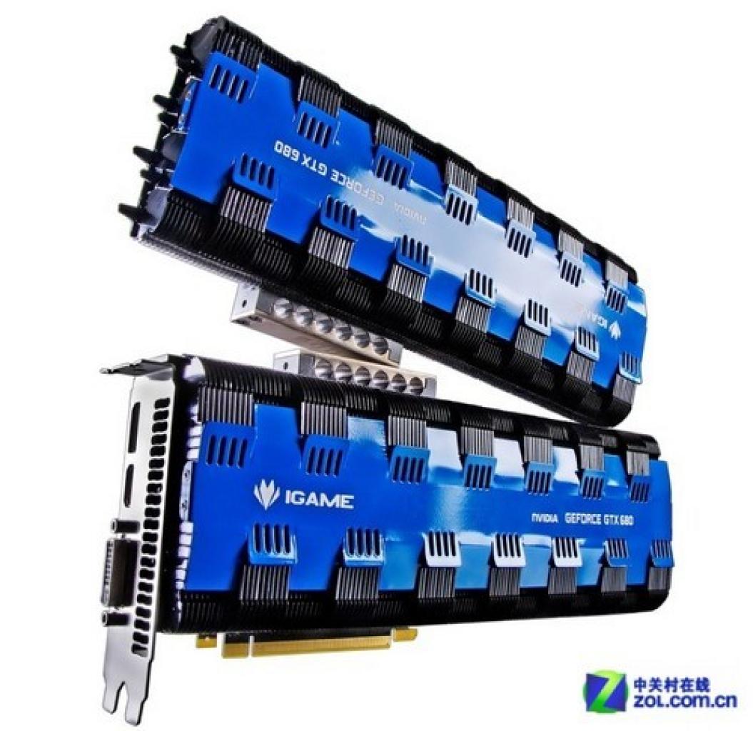 [25/07/2012] Die passive Colorful Geforce GTX 680 iGame glänzt mit gleich zwei massiven Kühlblöcken, die insgesamt 20 Heatpipes aufbieten können. Sechs 8-Millimter-Heatpipes verbinden die beiden Kühlkörper miteinander - bei Bedarf ist der zweite Kühlkörper allerdings abnehmbar. Er soll nur Verwendung finden, wenn die Umgebungstemperatur sehr warm ist oder der Nutzer Übertakten möchte. Insgesamt bietet die GTX 680 iGame eine Kühlfläche von zwei Quadratmetern und 280 Kühllamellen