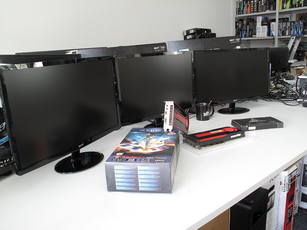 [16/07/2012] AMD Eyefinity: Seit der Radeon HD 5000 ist es bei AMD-Grafikkarten möglich, drei Monitore zum Arbeiten und Spielen zu nutzen. Spezielle Radeon-Modelle ermöglichen über Adapter sogar 5 oder 6 Bildschirme parallel.