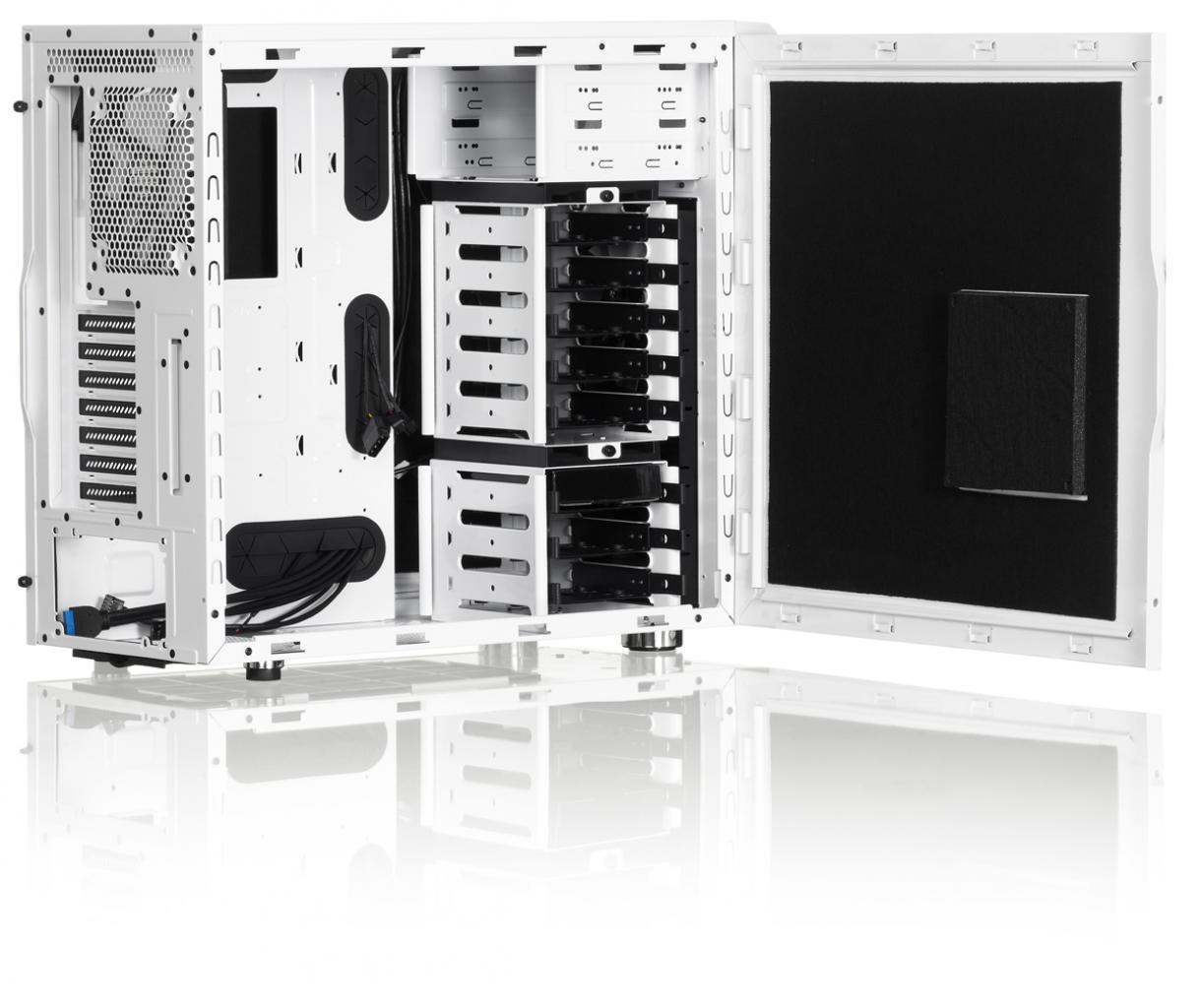 [19/07/2012] Die wohl am meisten diskutierte Neuerscheinung des Jahres ist das Fractal Design Define R4 - zumindest im Gehäuse-Bereich. Weiß gefällt Ihnen nicht? Gibt's auch in Schwarz.