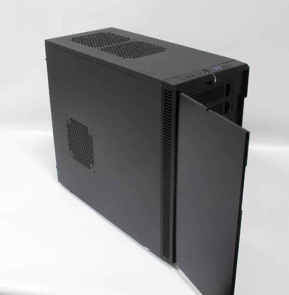 [19/07/2012] Fractal Design Define R4 03