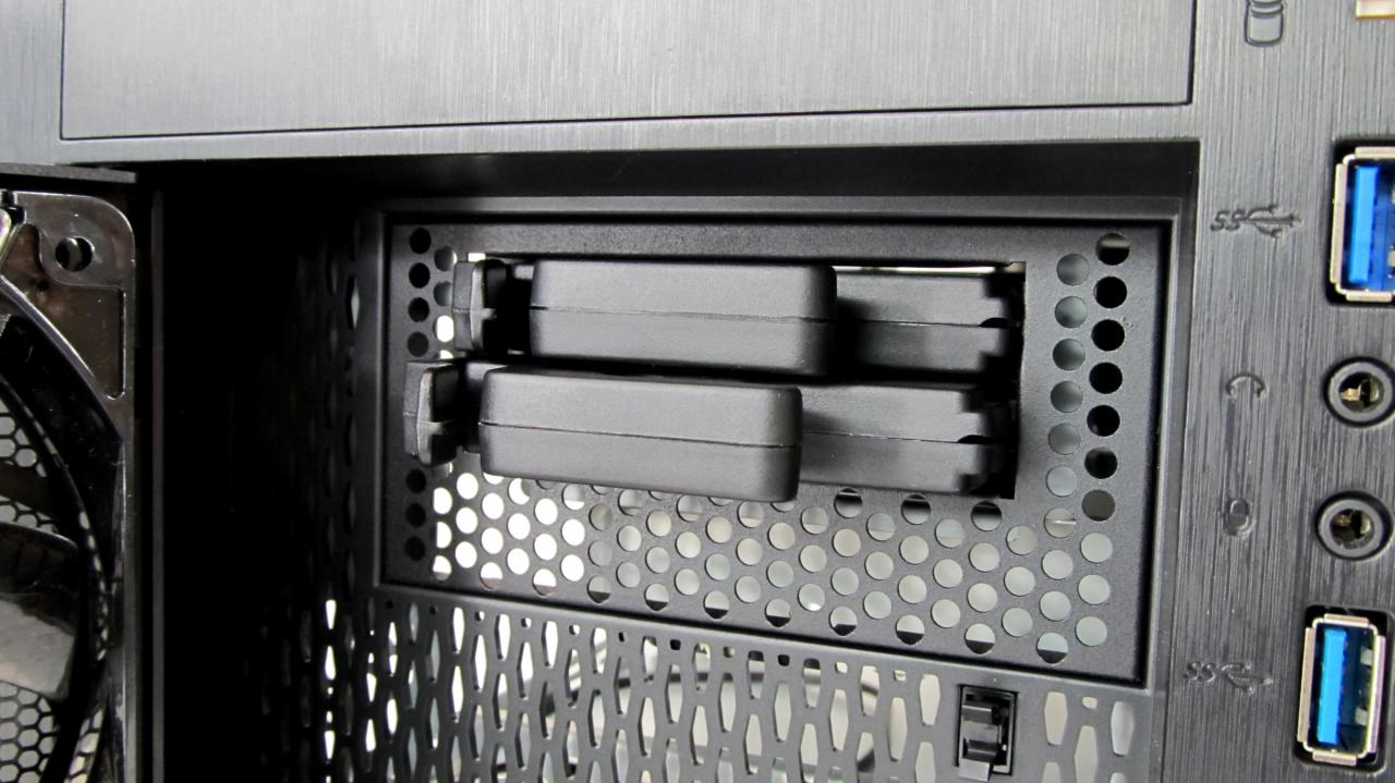 [22/07/2012] Xilence Torino: Kompaktes Mini-ITX-Gehäuse vorgestellt (4)