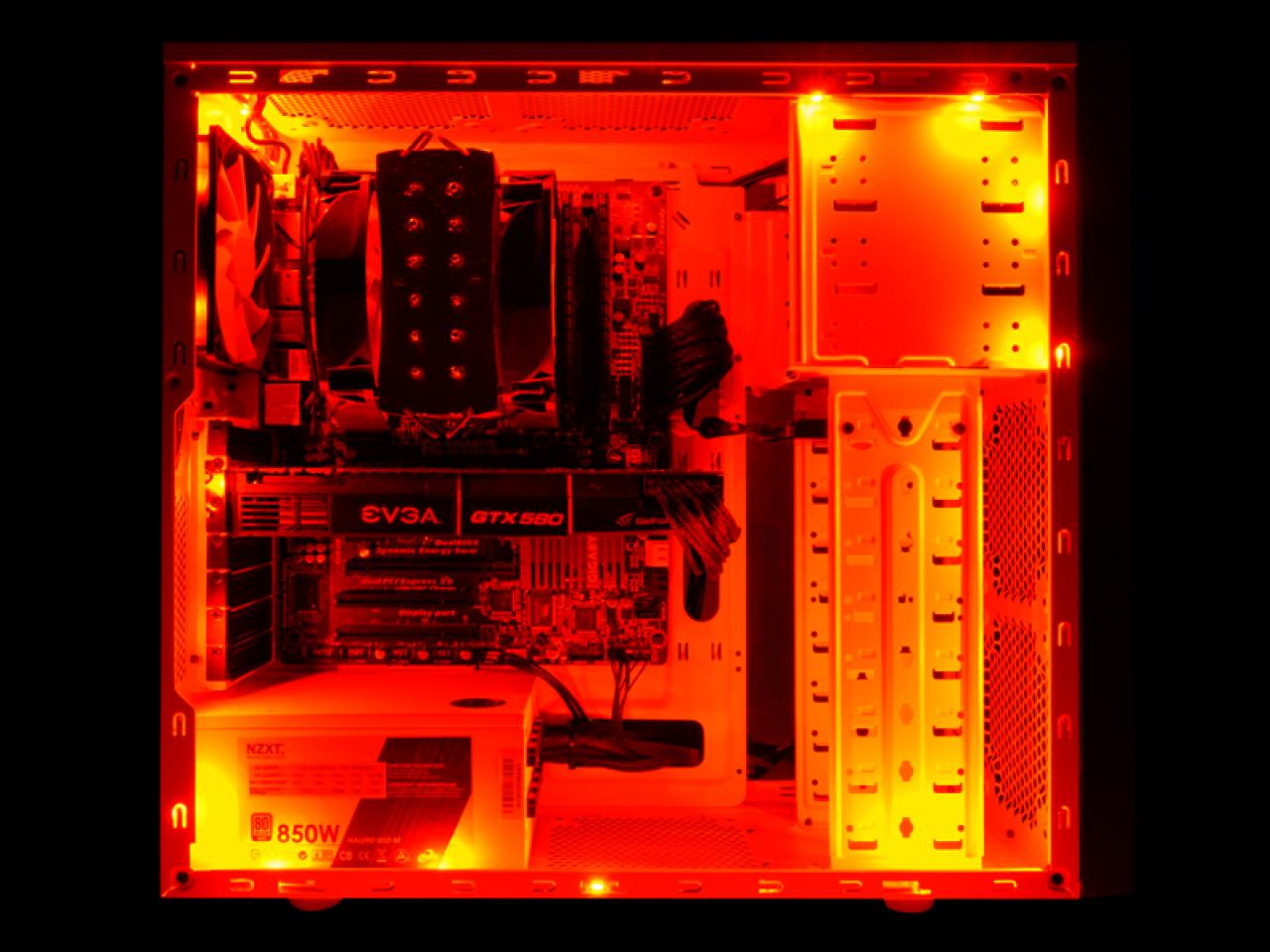 [06/07/2012] NZXT enthüllt Hue-LED-Controller für die Steuerung unterschiedlicher Beleuchtungen (16)