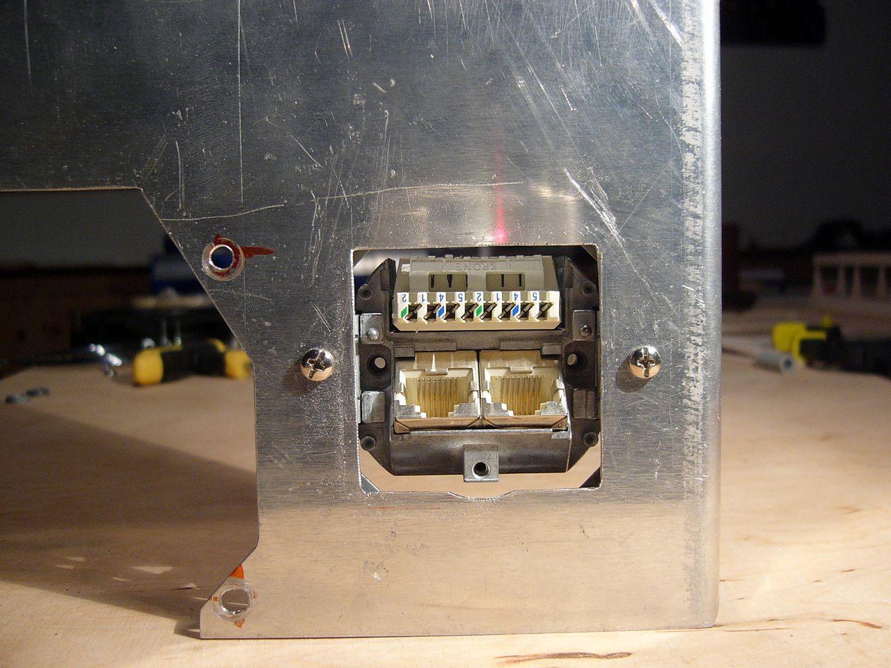 [30/07/2012] Update vom 30.07.: finales Update mit schwarzem Lack-Finish (1)