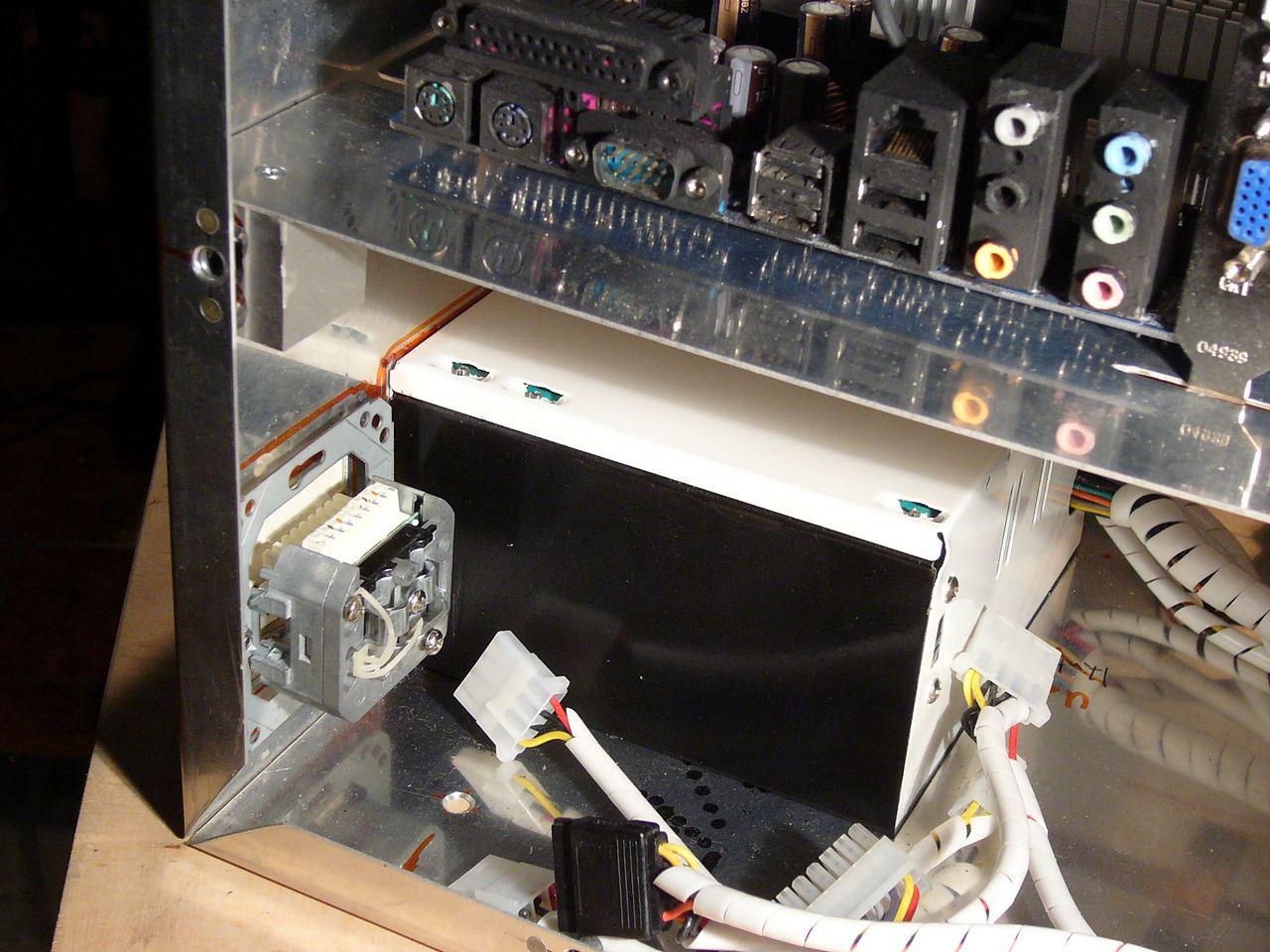 [30/07/2012] Update vom 30.07.: finales Update mit schwarzem Lack-Finish (10)
