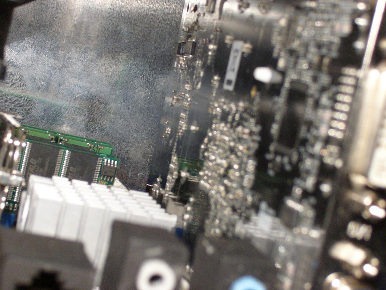 [30/07/2012] Update vom 30.07.: finales Update mit schwarzem Lack-Finish (12)